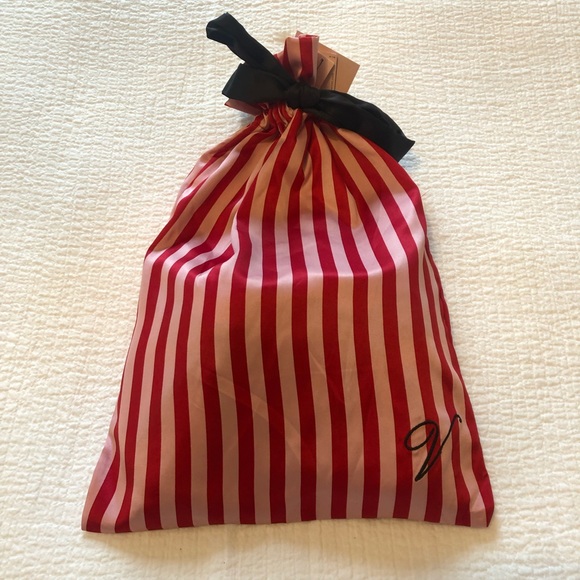 NWT Victoria’s Secret Pink & Red Striped Slippers | Size 7/8 - Picture 11 of 11